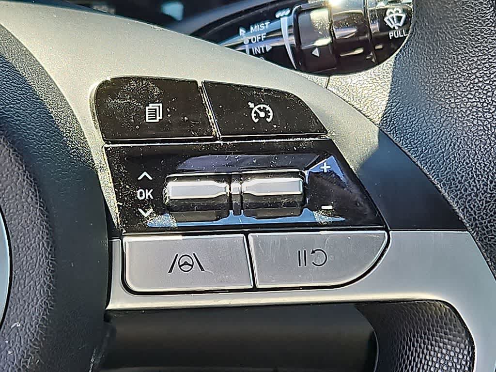 Used 2023 Hyundai Elantra Blue FWD image 20