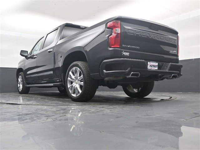 Used 2022 Chevrolet Silverado 1500 High Country w/ High Country Premium Package image 41