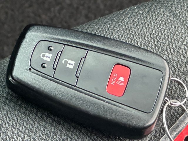 Certified 2025 Toyota RAV4 XLE AWD/4WD image 21