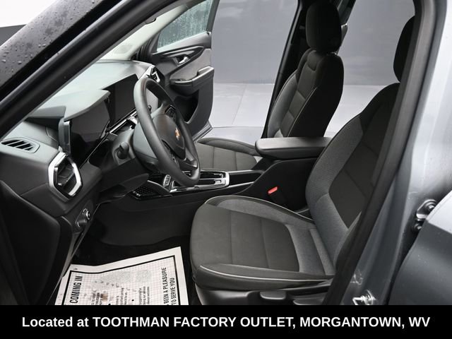 Used 2025 Chevrolet TrailBlazer LT image 12