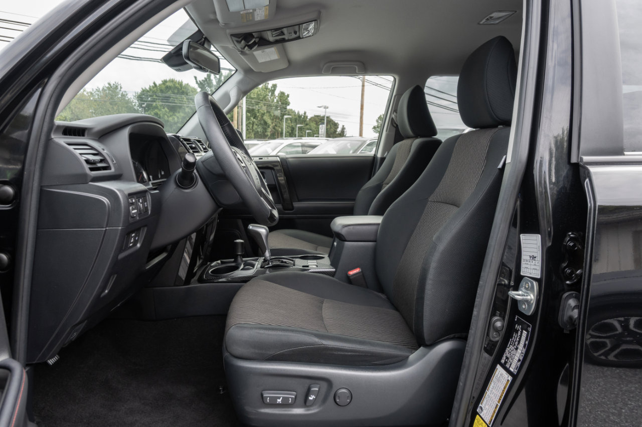 Used 2024 Toyota 4Runner TRD Off-Road image 18