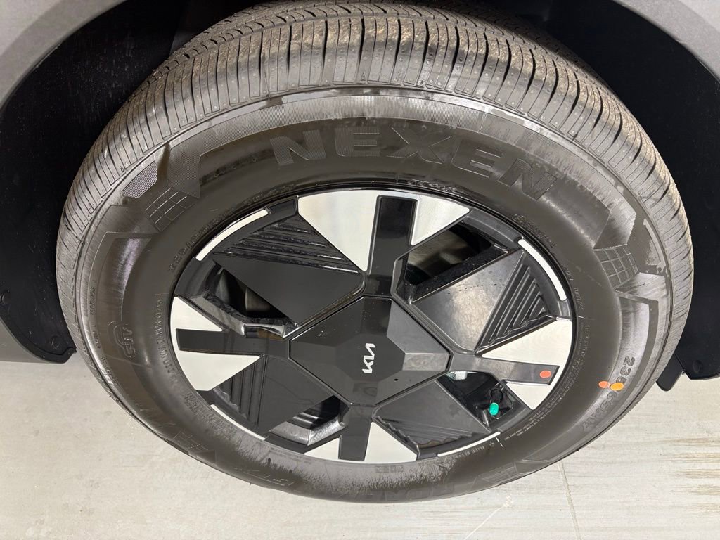 New 2026 Kia Sportage LX image 11