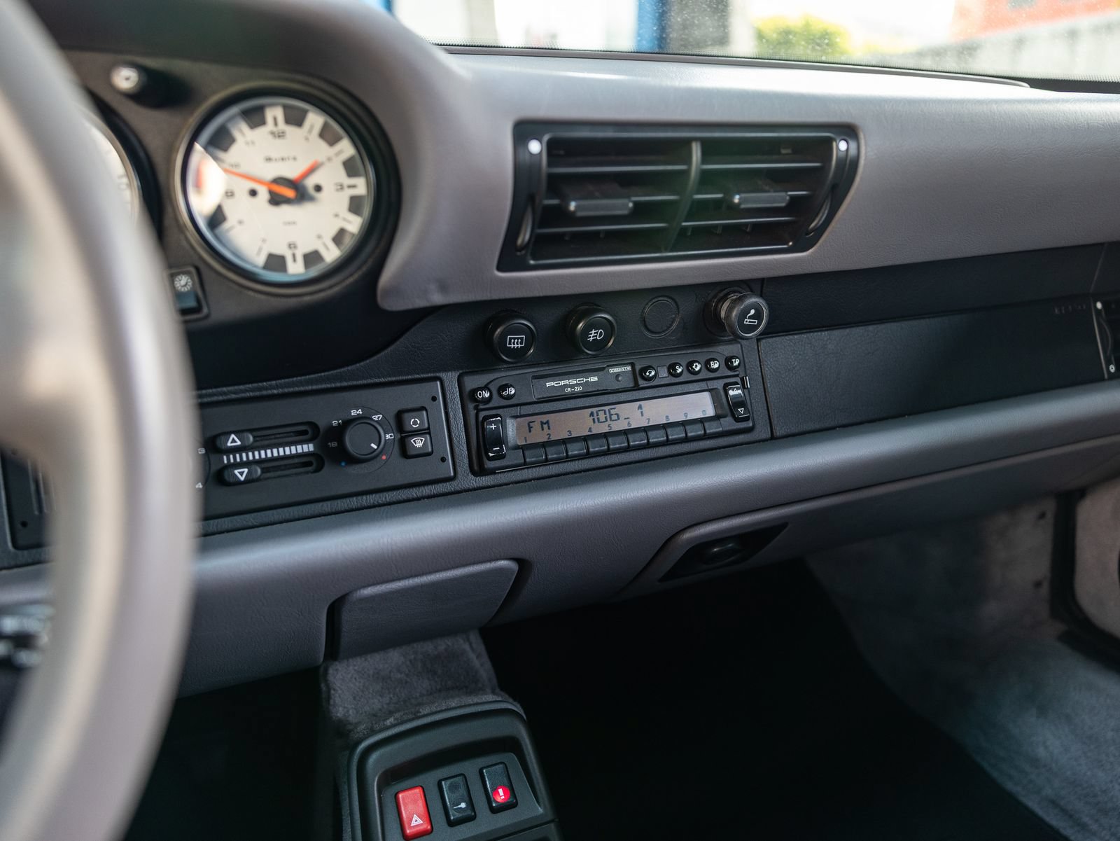 Used 1998 Porsche 911 Carrera 4S AWD/4WD image 27