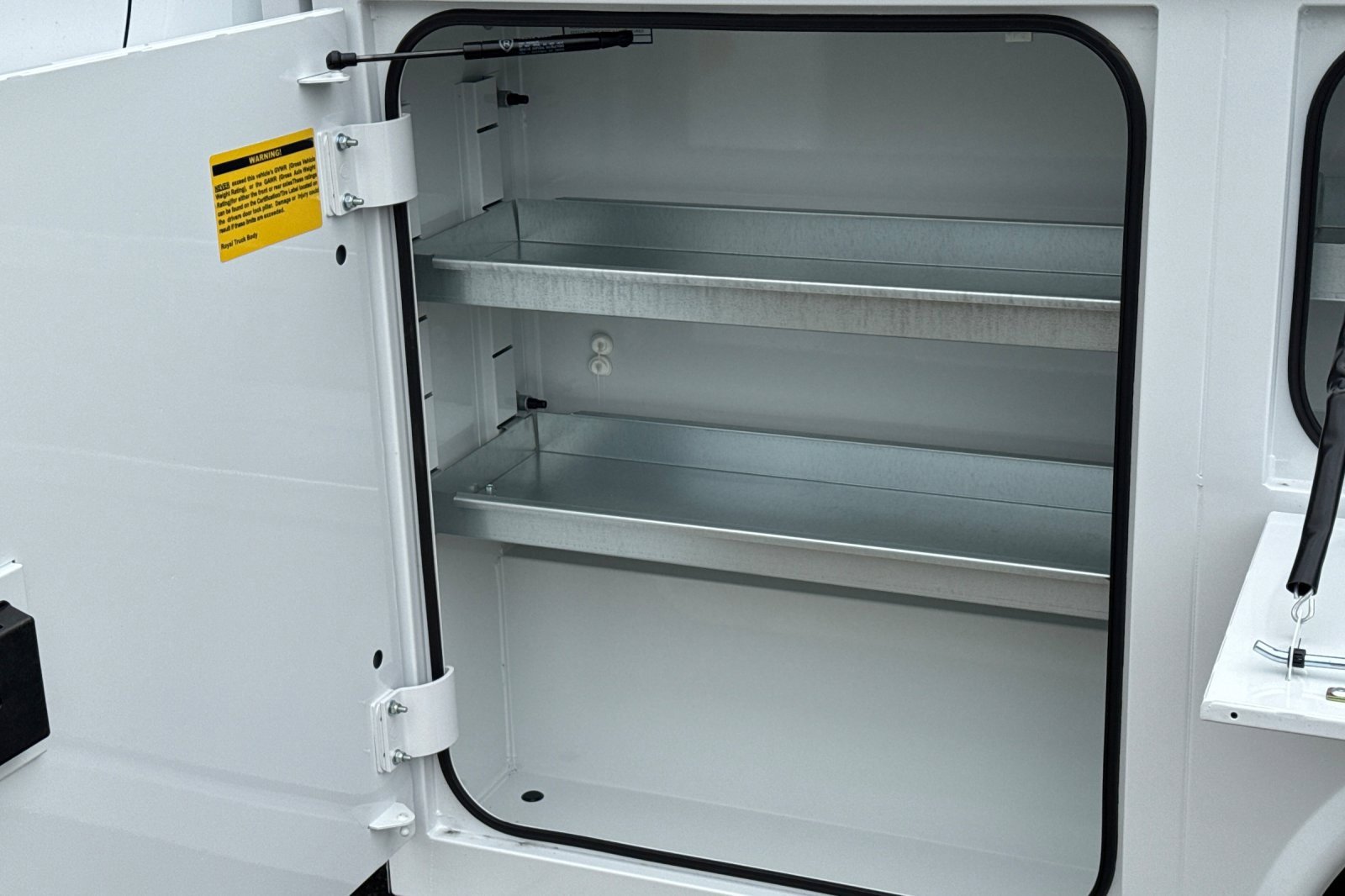 New 2026 Ford F250 XL w/ XL Chrome Package image 25