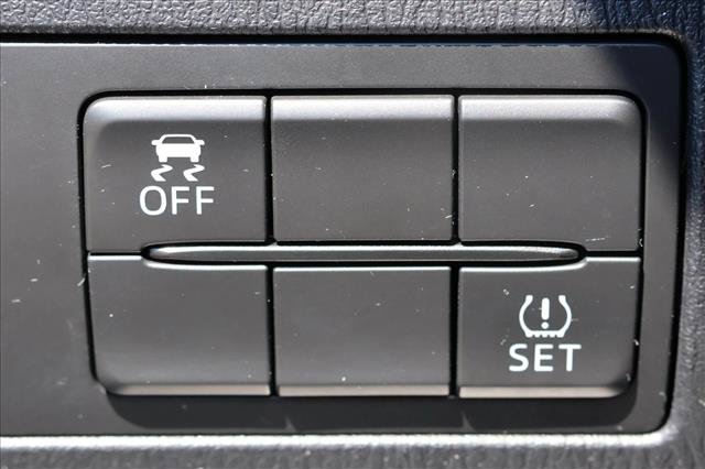Used 2018 MAZDA MAZDA3 Touring FWD image 13