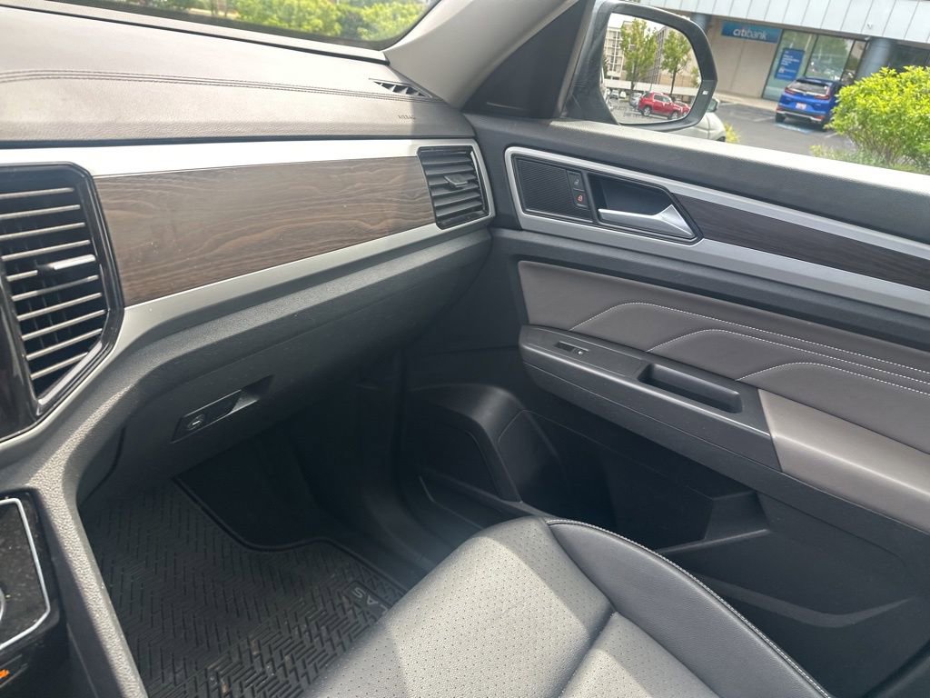 Used 2023 Volkswagen Atlas SE w/ Panoramic Sunroof Package AWD/4WD image 25