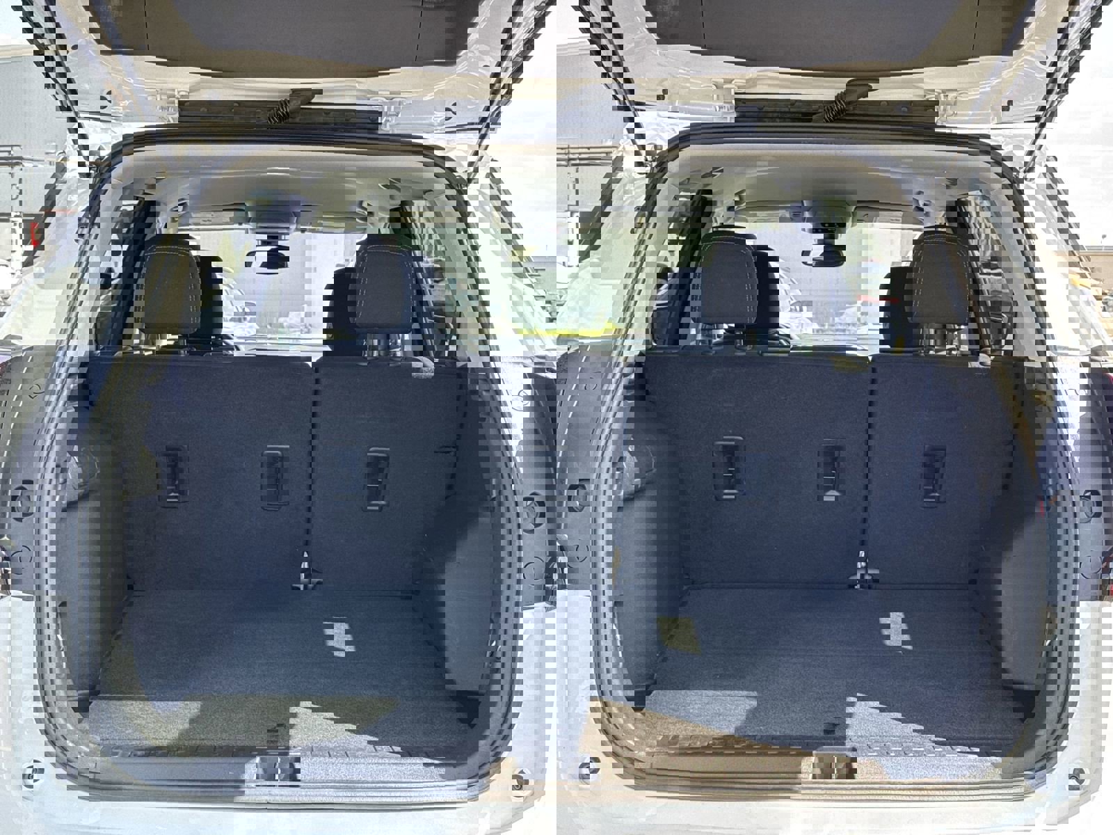 Certified 2024 GMC Terrain SLE w/ Driver Convenience Package image 31