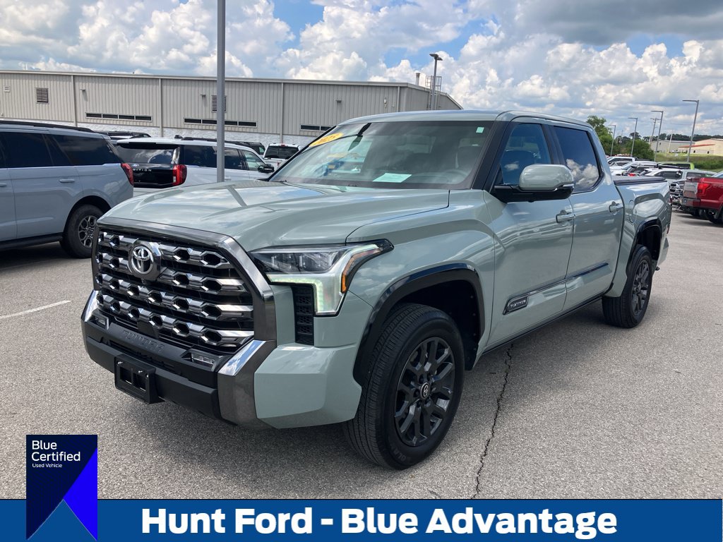 Used 2025 Toyota Tundra Platinum AWD/4WD image 1