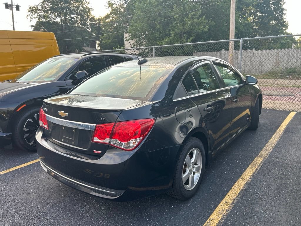 Used 2015 Chevrolet Cruze LT w/ Sun And Sound Package FWD image 6