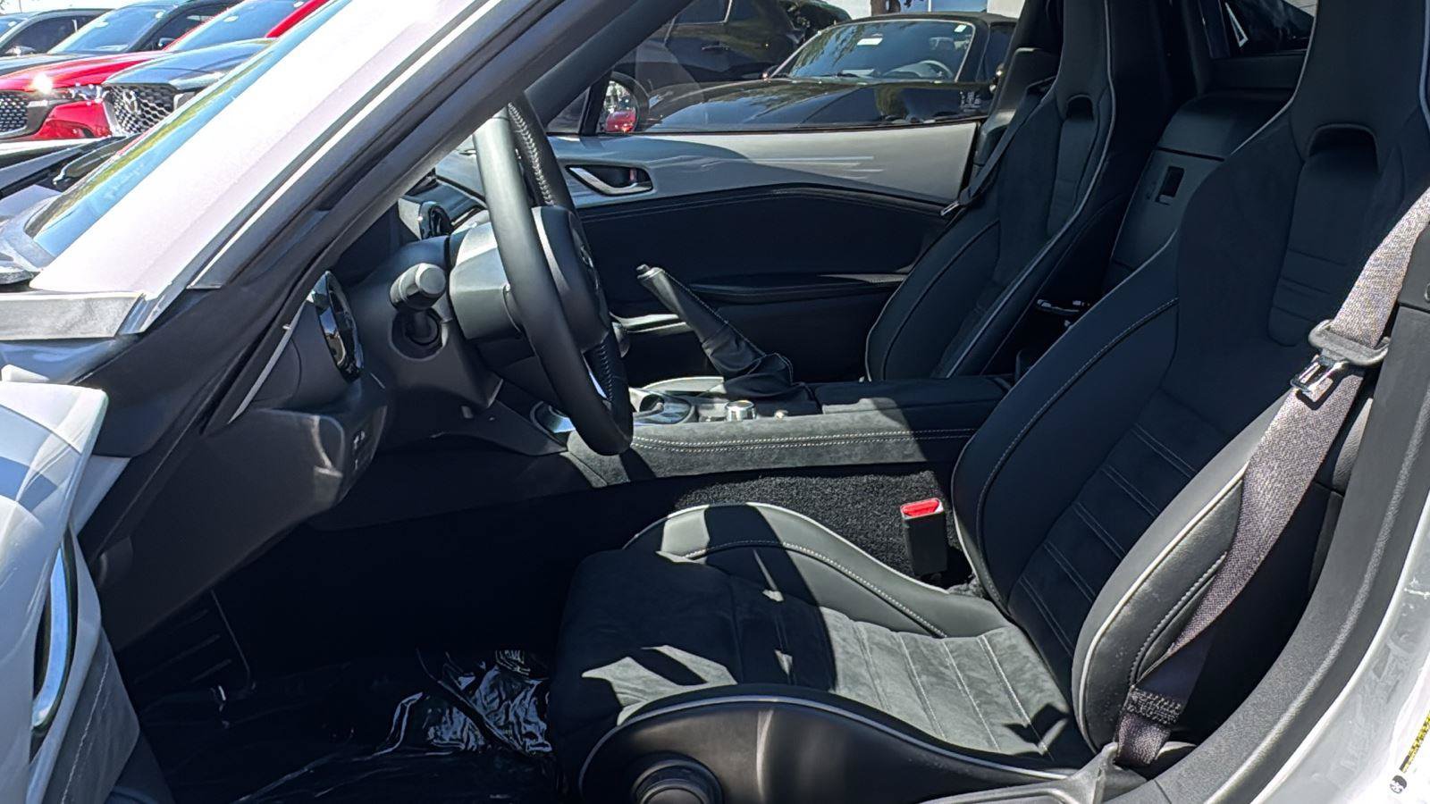 New 2026 MAZDA MX-5 Miata RF Club w/ Interior Package RWD image 22