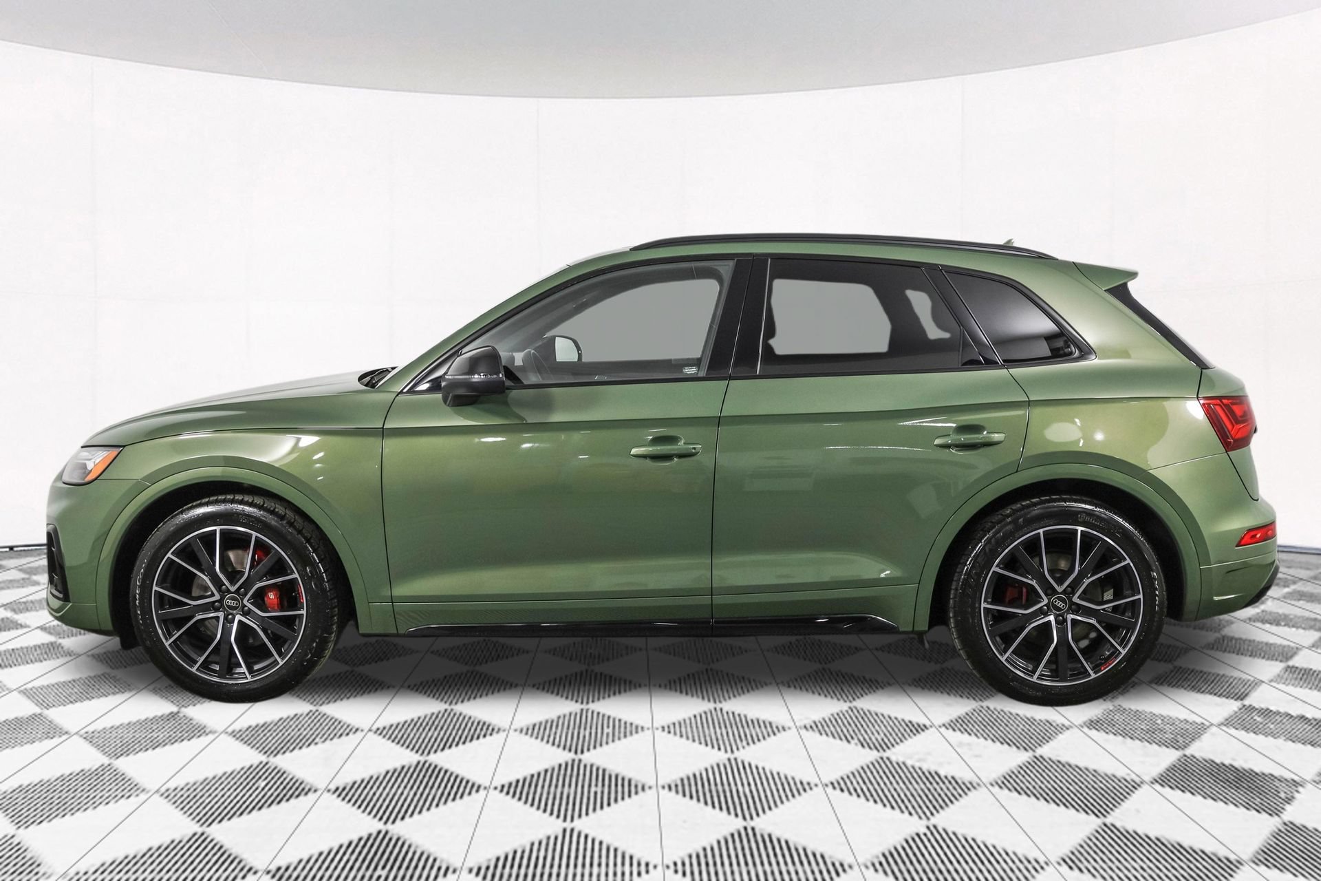 Used 2023 Audi SQ5 Premium Plus w/ Premium Plus Package AWD/4WD image 23