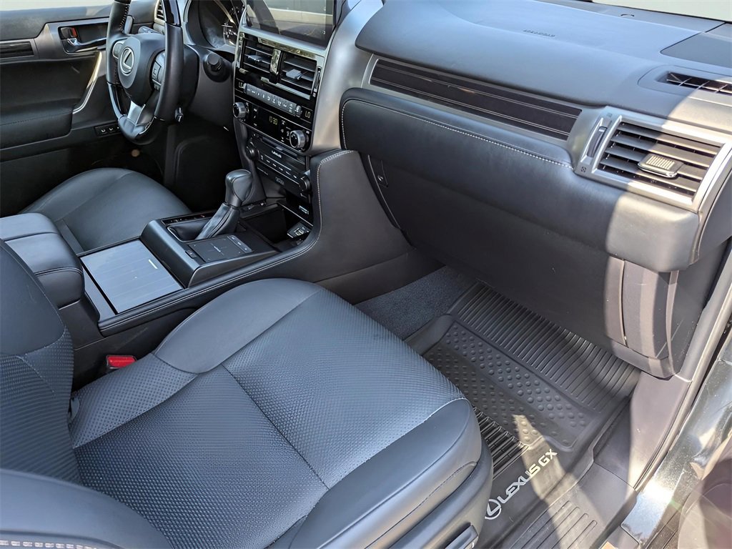 Used 2023 Lexus GX 460 Luxury image 23