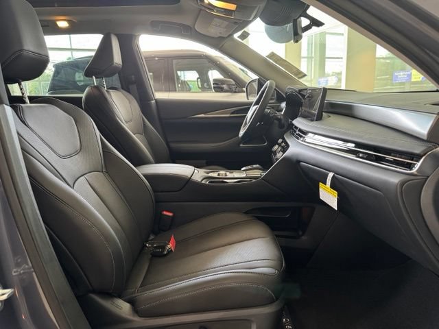New 2027 INFINITI QX60 Luxe w/ Cargo Package AWD/4WD image 10