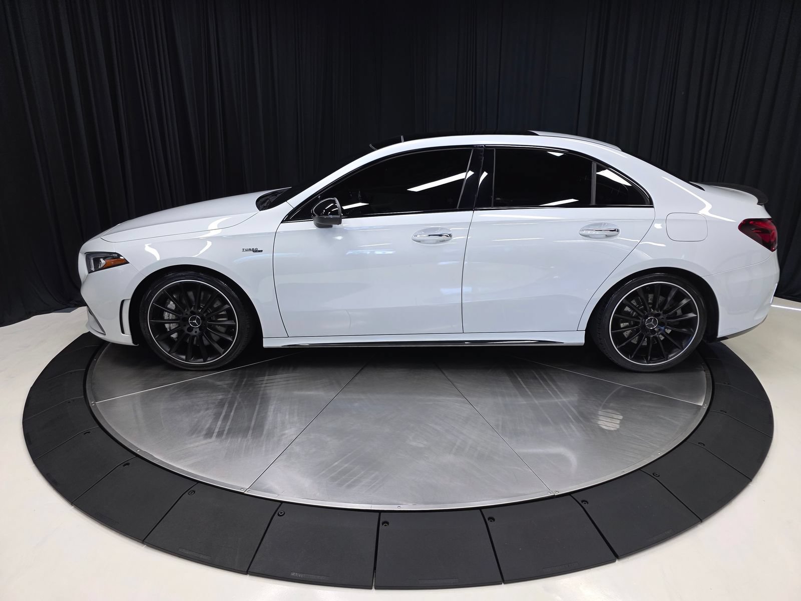 Used 2021 Mercedes-Benz A 35 AMG 4MATIC image 10