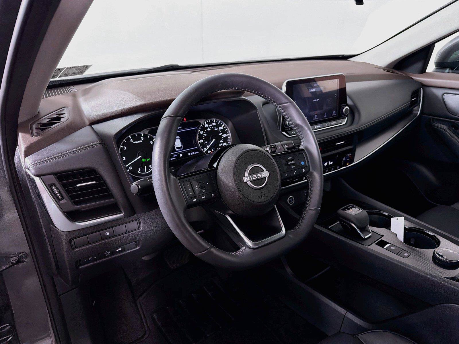 Used 2023 Nissan Rogue SV w/ SV Premium B Package AWD/4WD image 16