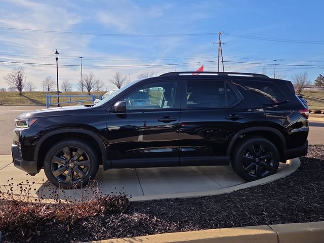 New 2026 Honda Pilot Sport image 2