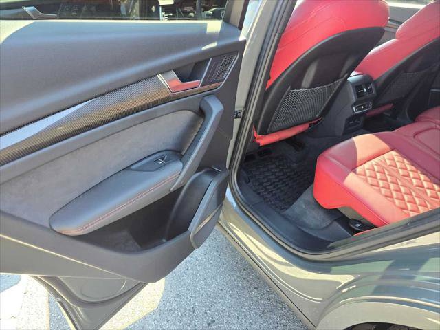 Used 2024 Audi SQ5 Prestige AWD/4WD image 17
