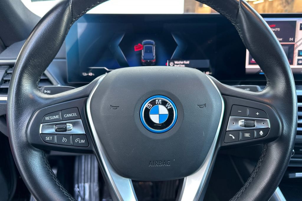 Used 2024 BMW i4 eDrive35 image 26