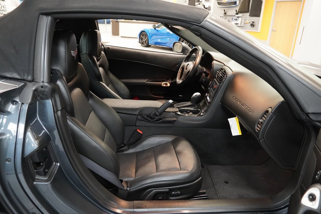 Used 2013 Chevrolet Corvette Grand Sport w/ 3LT Preferred Equipment Group image 18