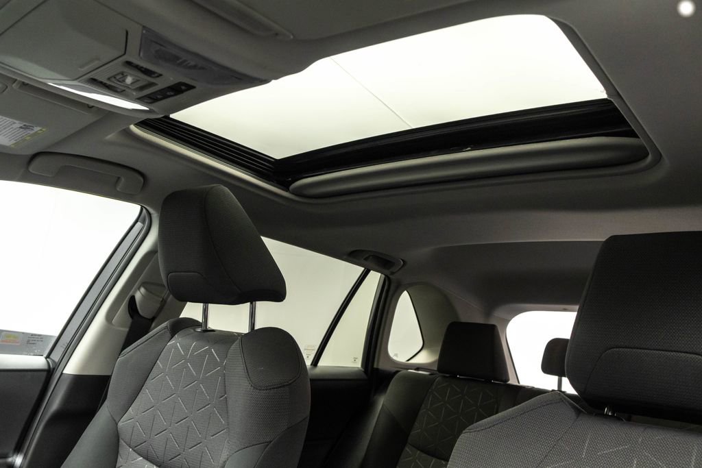 Used 2019 Toyota RAV4 XLE w/ Convenience Package image 21