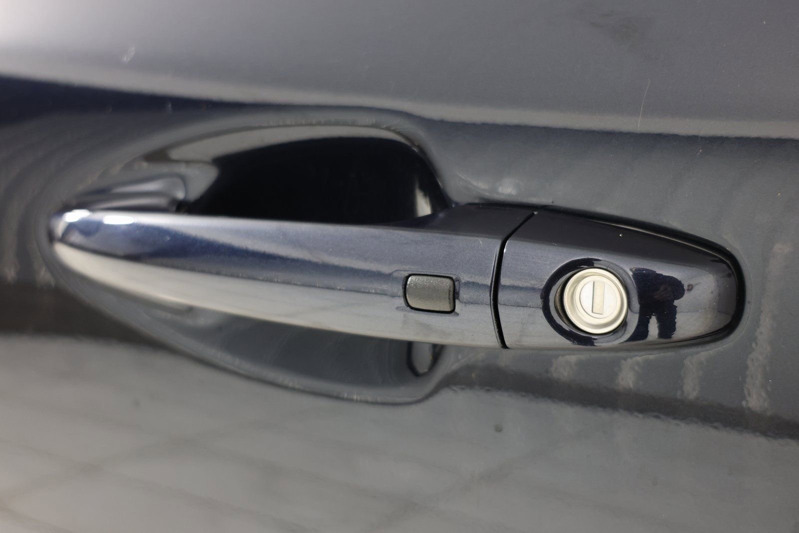 Used 2022 Kia Niro EX Premium w/ Cold Weather Package image 21