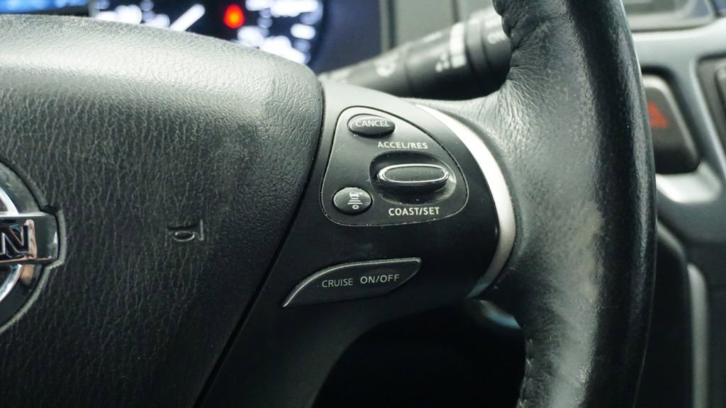 Used 2019 Nissan Pathfinder SL image 32