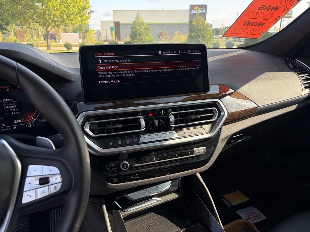 Used 2024 BMW X4 xDrive30i w/ Parking Assistance Package AWD/4WD image 21