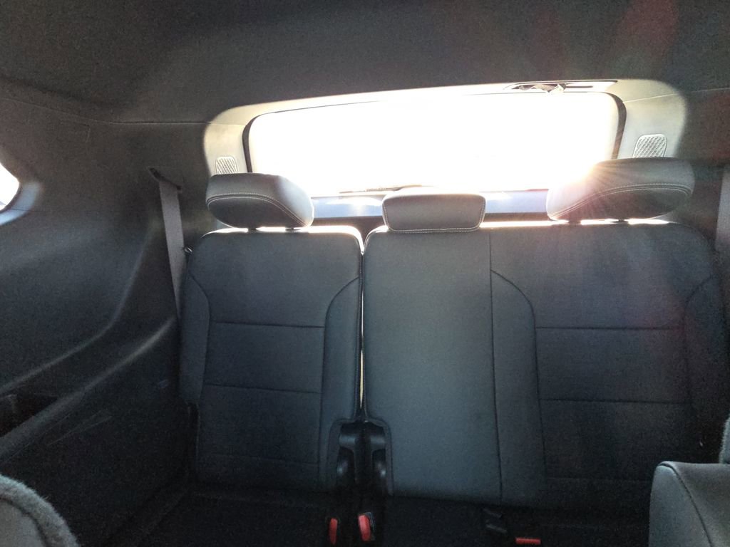 Used 2025 Buick Enclave Sport Touring image 31