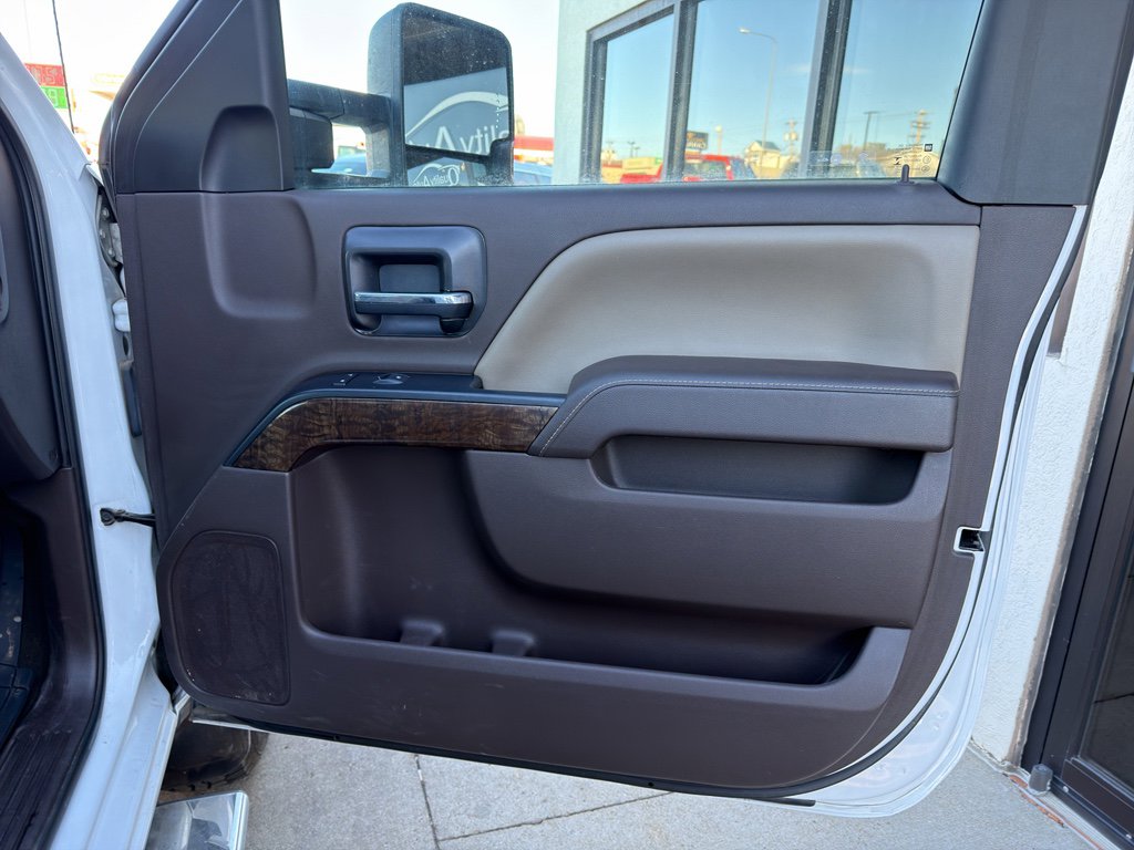 Used 2017 Chevrolet Silverado 3500 LT w/ LT Convenience Package image 11