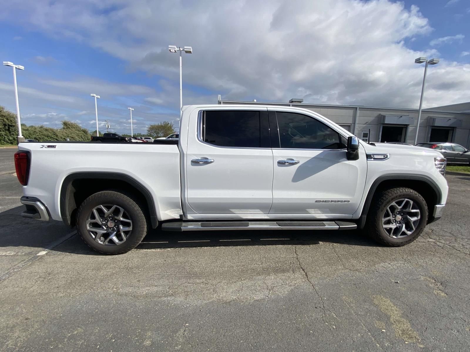Used 2025 GMC Sierra 1500 SLT w/ SLT Premium Plus Package image 5