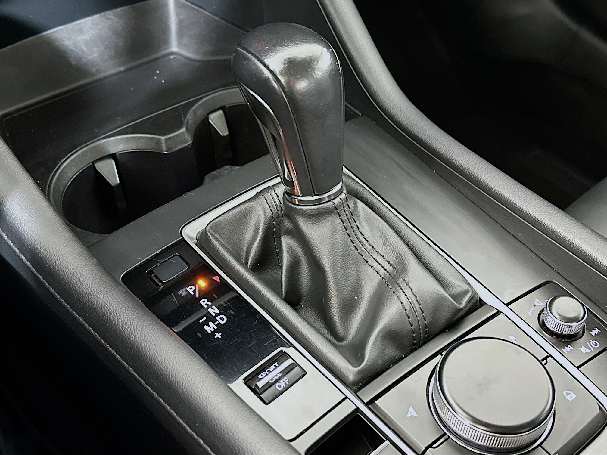 Used 2023 MAZDA MAZDA3 s FWD image 16