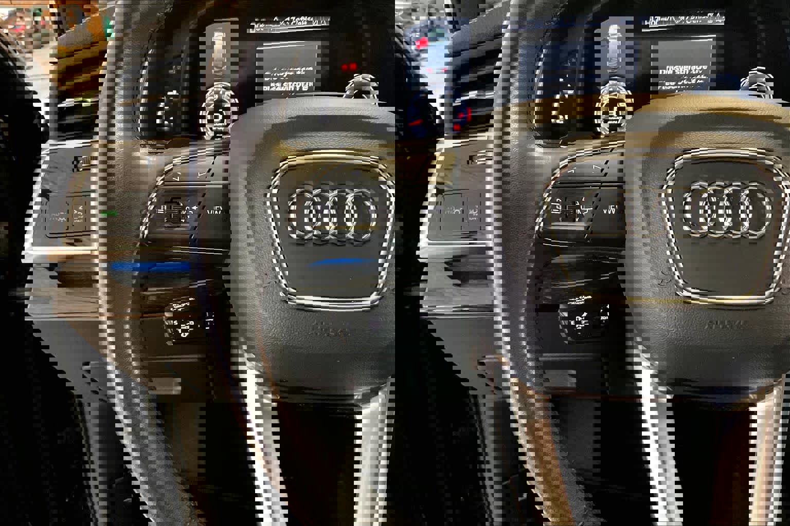 Used 2023 Audi Q7 Premium Plus w/ Premium Plus Package image 22