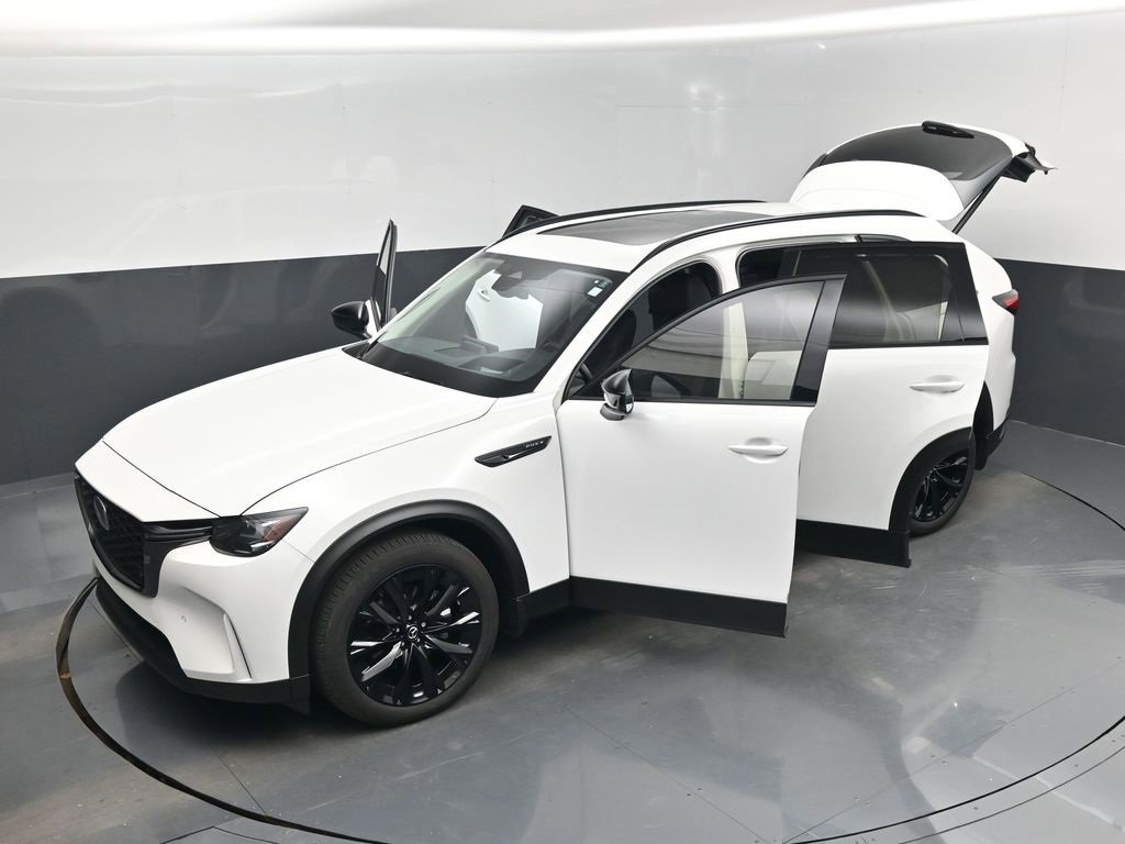 Certified 2025 MAZDA CX-90 Plug-In Hybrid w/Premium Sport image 31