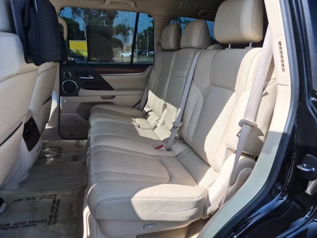 Used 2017 Lexus LX 570 4WD w/ Luxury Package image 31