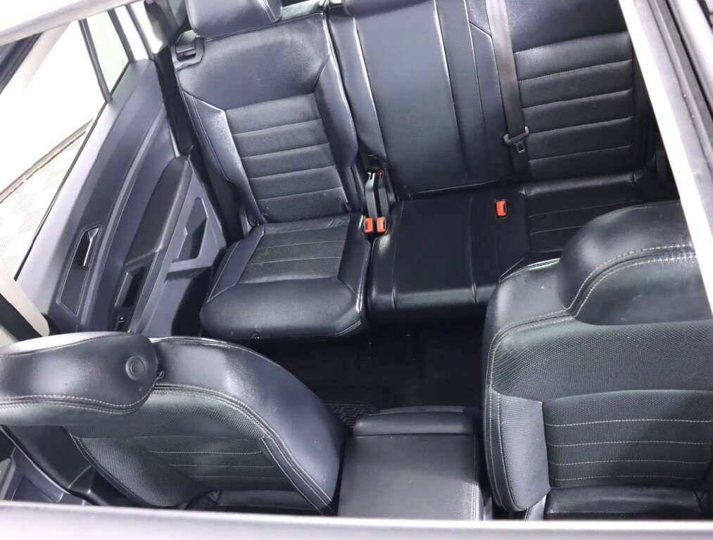 Used 2018 Volkswagen Atlas Launch Edition image 27