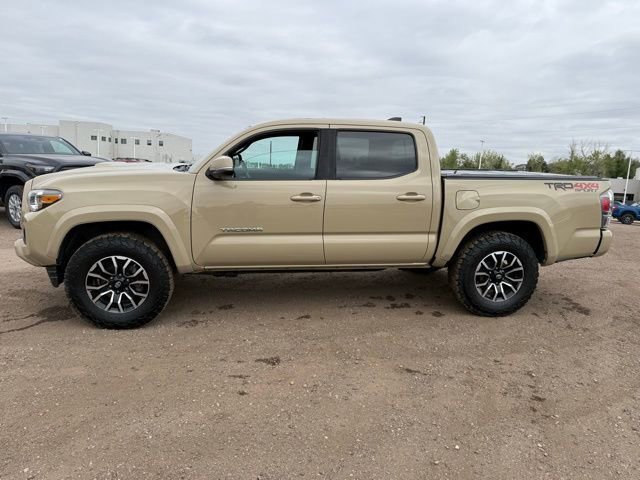 Used 2020 Toyota Tacoma TRD Sport w/ TRD Premium Sport Package AWD/4WD image 2