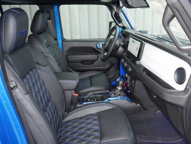 New 2025 Jeep Wrangler Unlimited Sport image 28