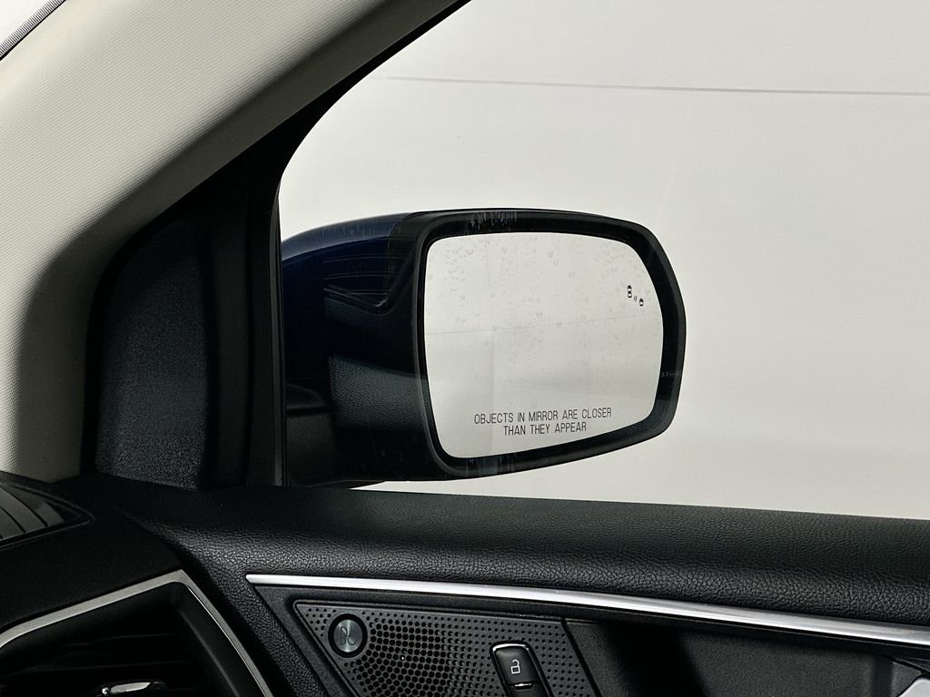 Used 2021 Ford Edge Titanium image 25