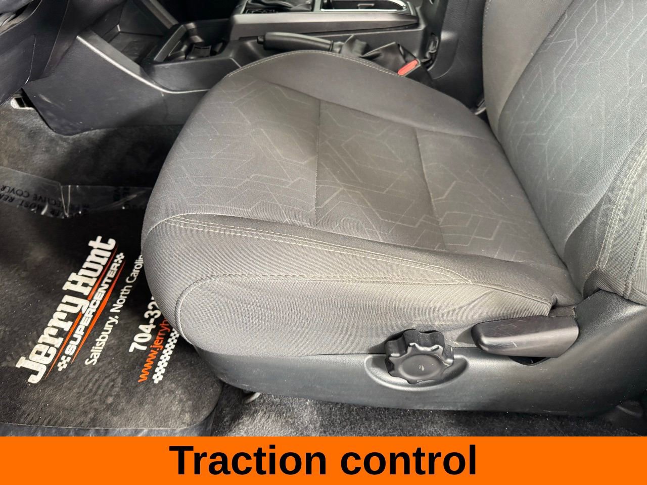 Used 2019 Toyota Tacoma TRD Off-Road AWD/4WD image 12