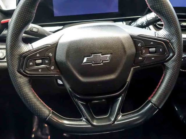 Certified 2025 Chevrolet Trax RS w/ Sunroof Package FWD image 19