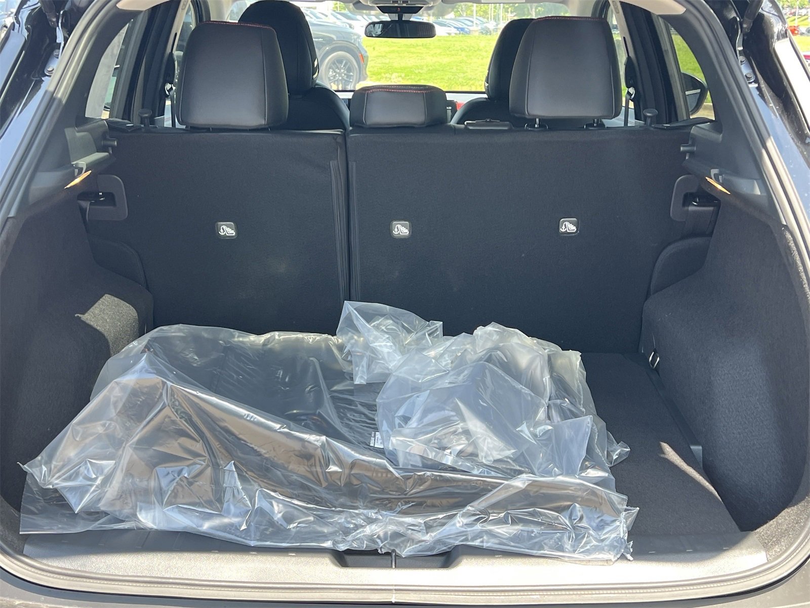 New 2025 Nissan Kicks SR w/ SR Premium Package image 23