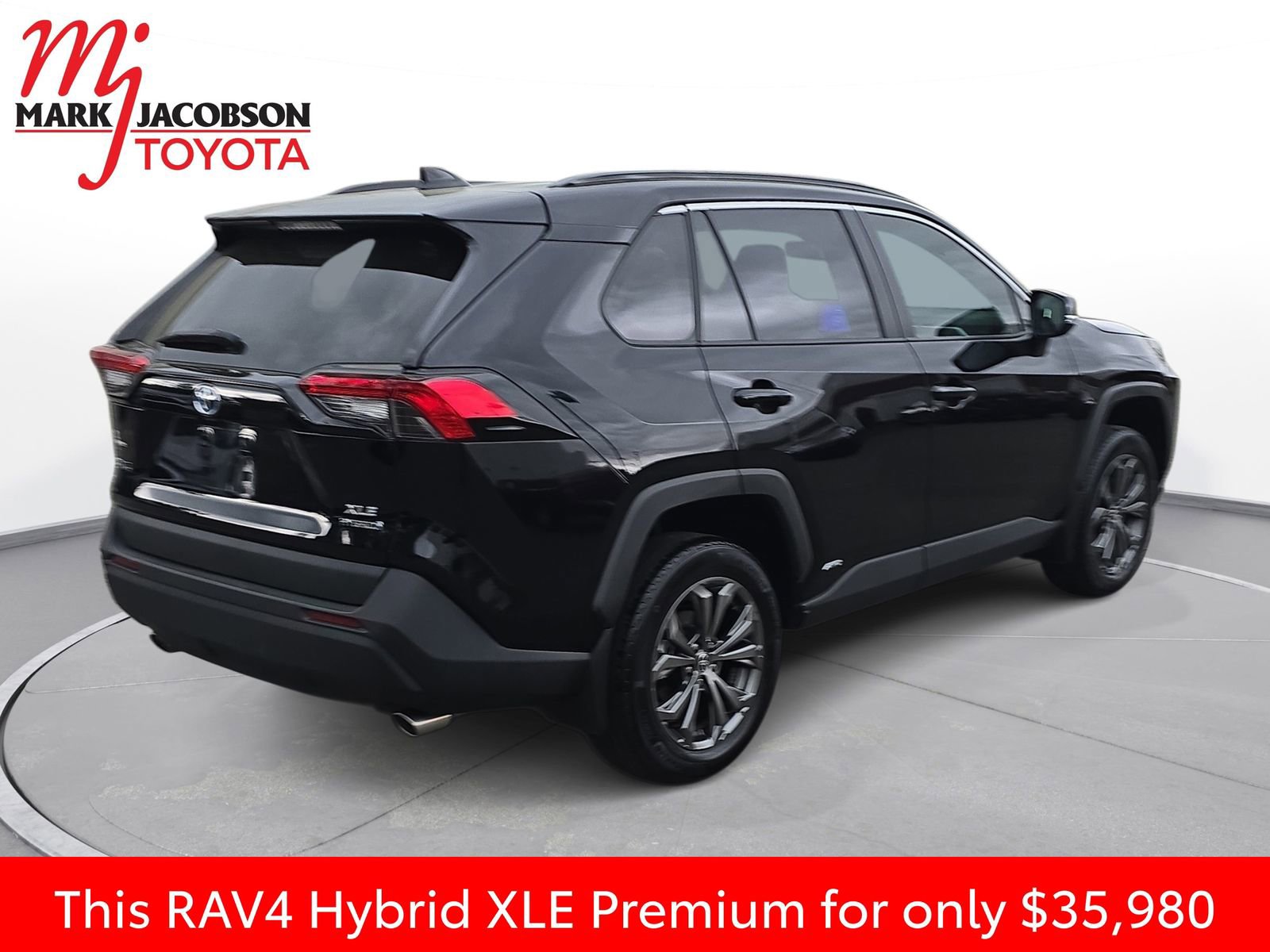 Used 2024 Toyota RAV4 XLE Premium w/ Weather Package image 9
