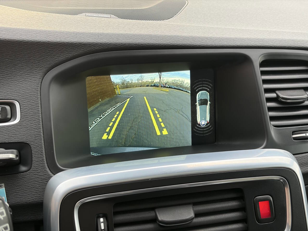 Used 2016 Volvo V60 T5 Cross Country Platinum w/ Climate Package image 30