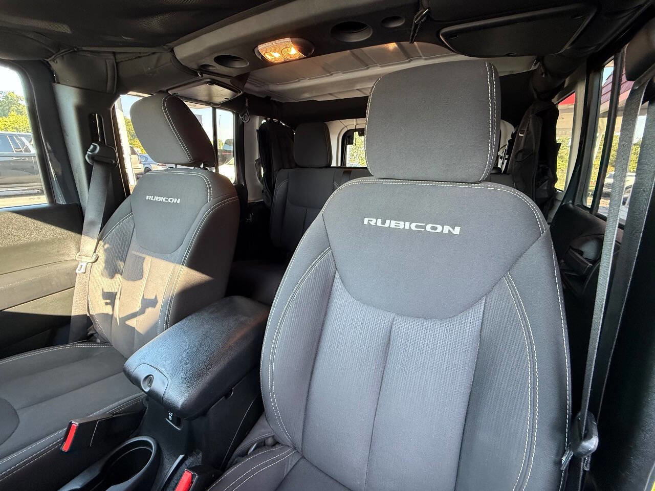 Used 2017 Jeep Wrangler Unlimited Rubicon w/ Cold Weather Group image 20