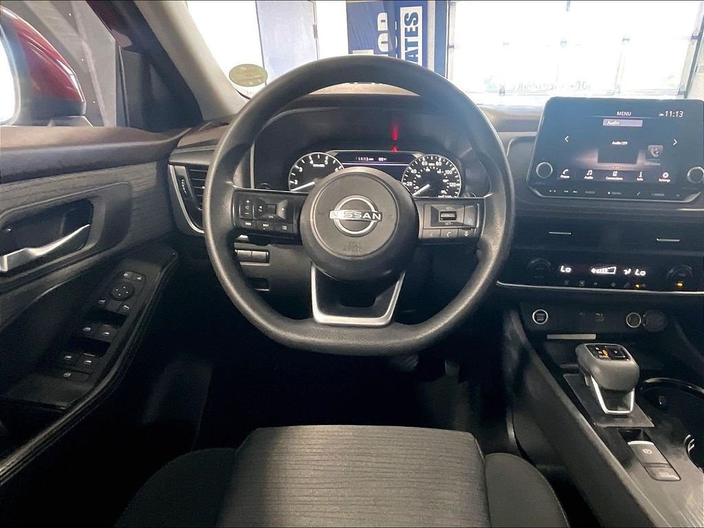 Used 2023 Nissan Rogue SV AWD/4WD image 17