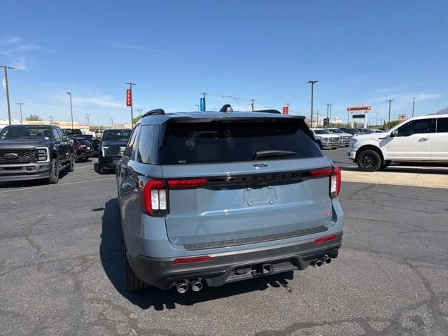Used 2025 Ford Explorer ST AWD/4WD image 9