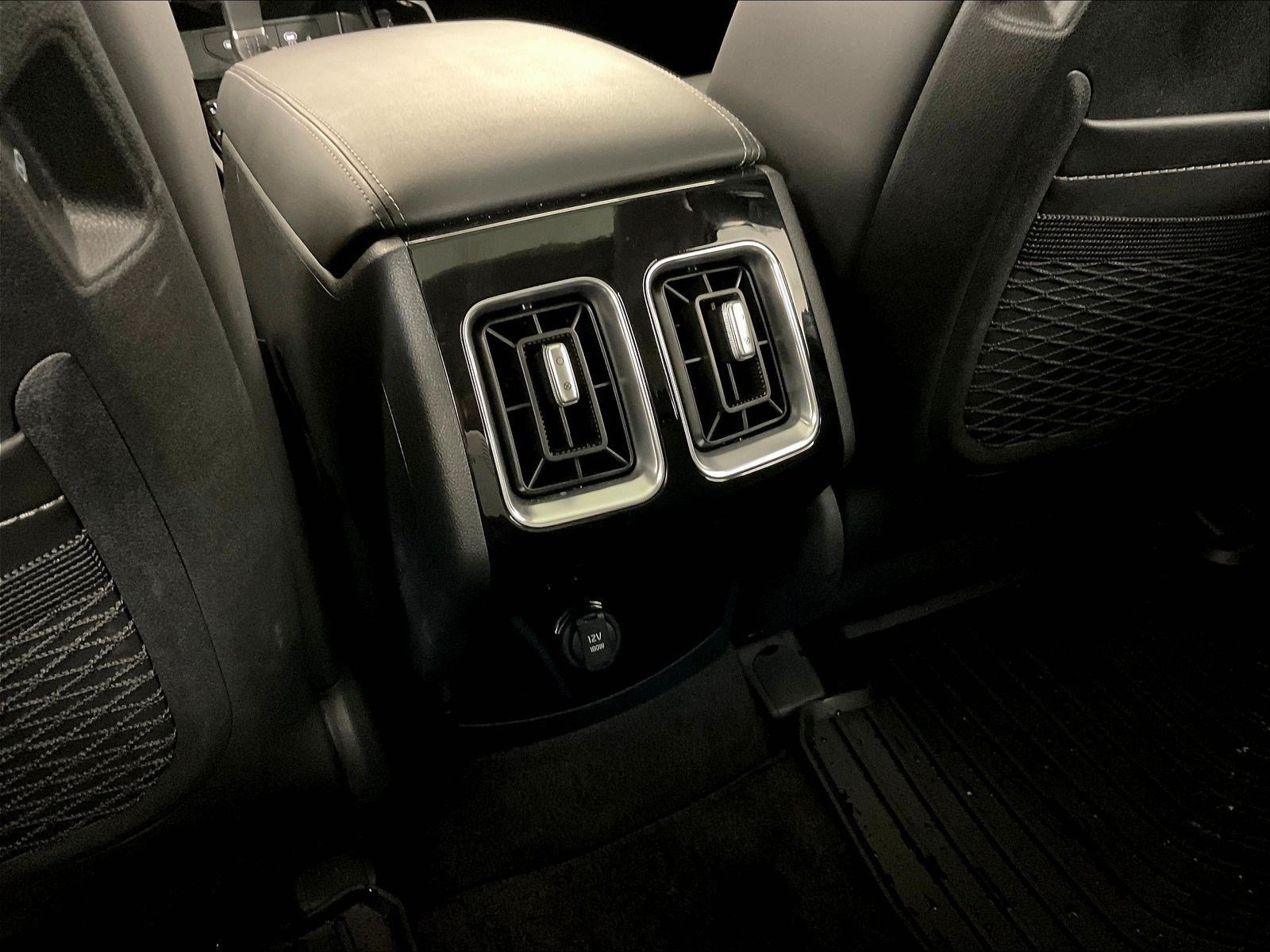 Certified 2025 Kia Sorento SX FWD image 10