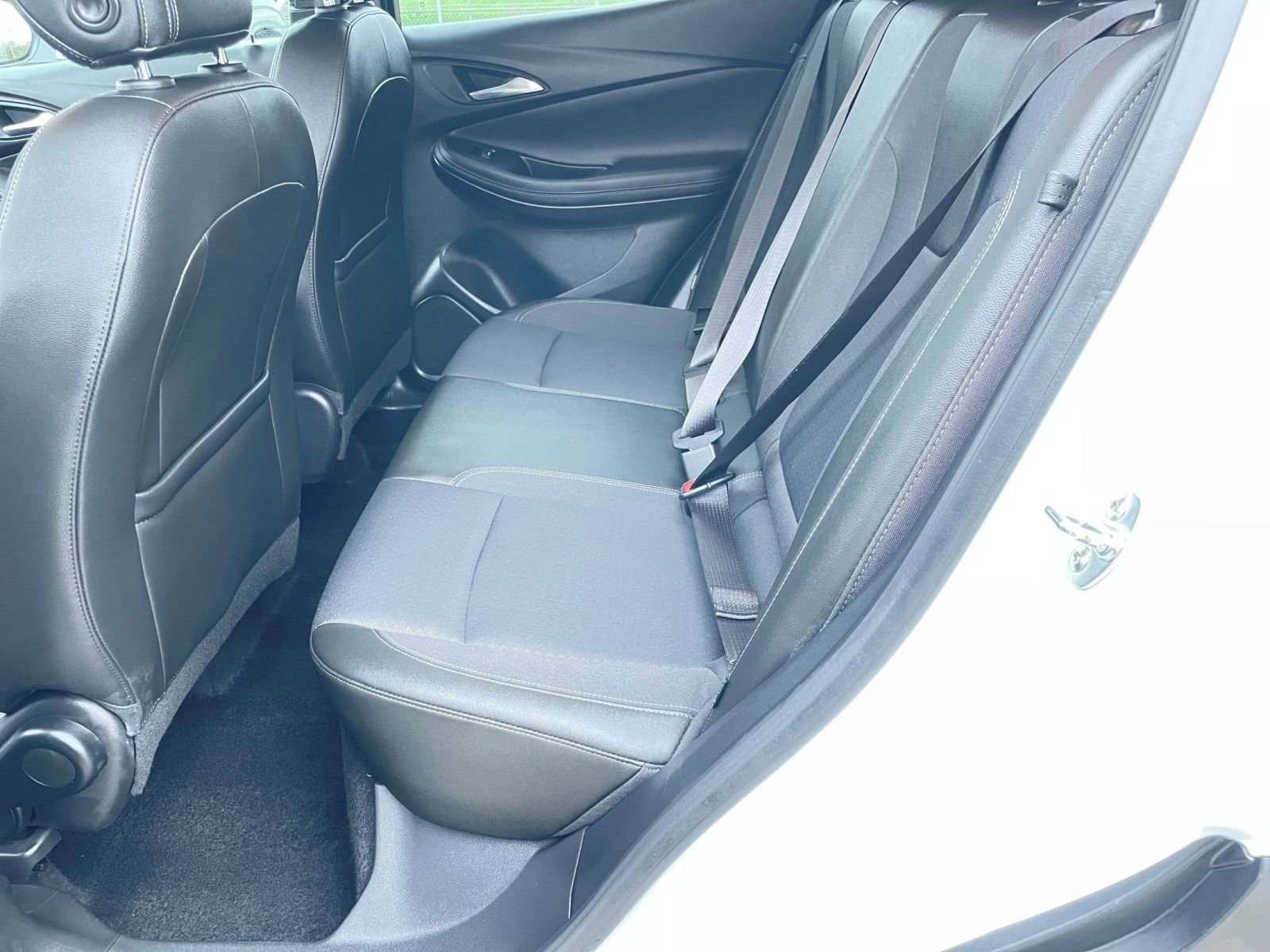 Used 2025 Buick Encore GX Preferred image 25