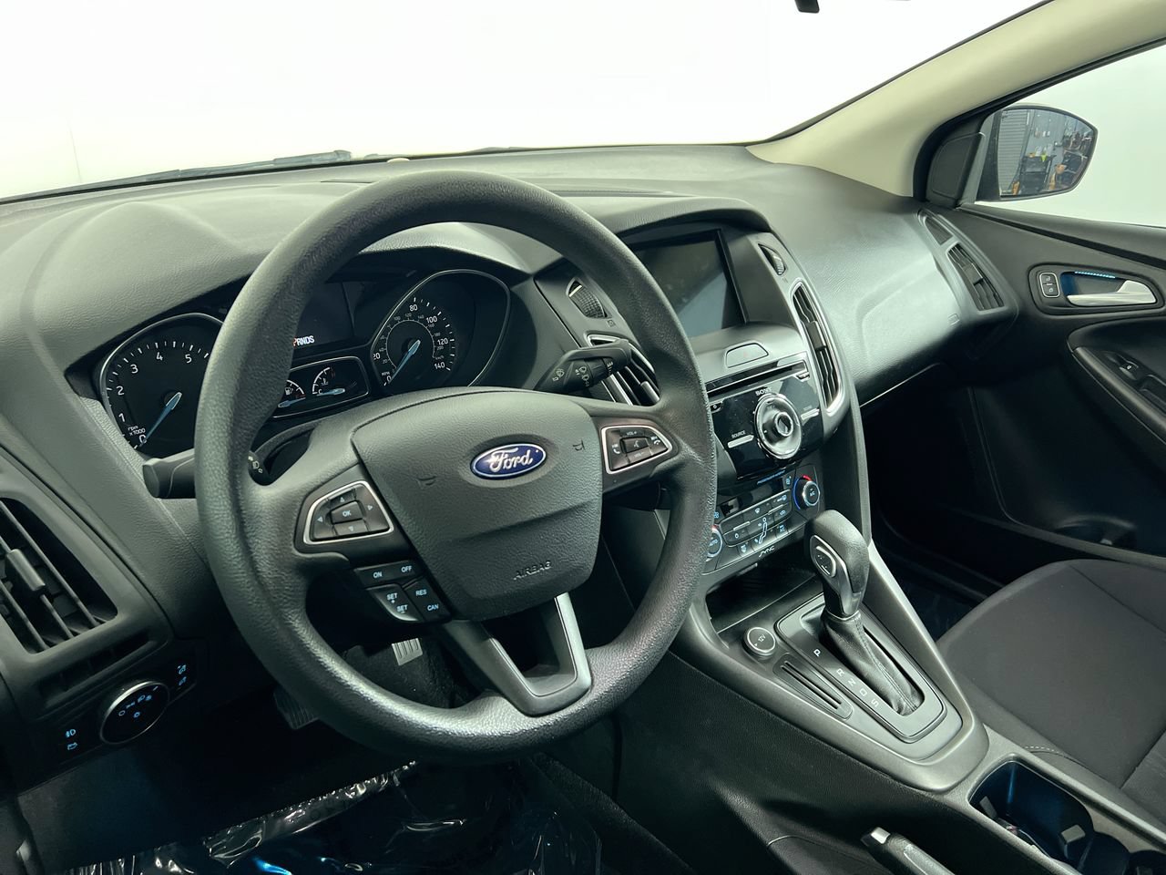 Used 2017 Ford Focus SEL FWD image 26