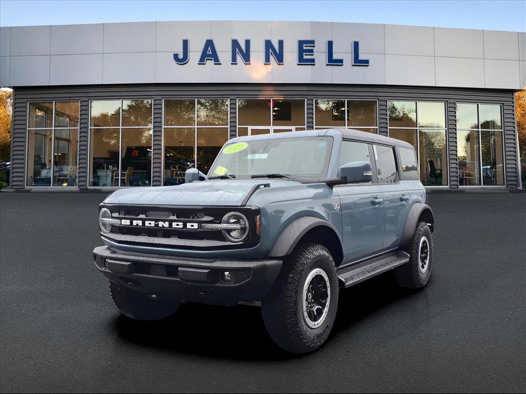 New 2025 Ford Bronco Outer Banks